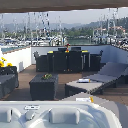 Matorin Floatinghouses * Portorož