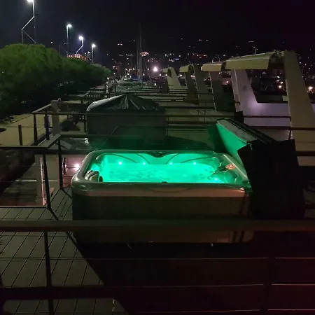 Matorin Floatinghouses Apartmán *